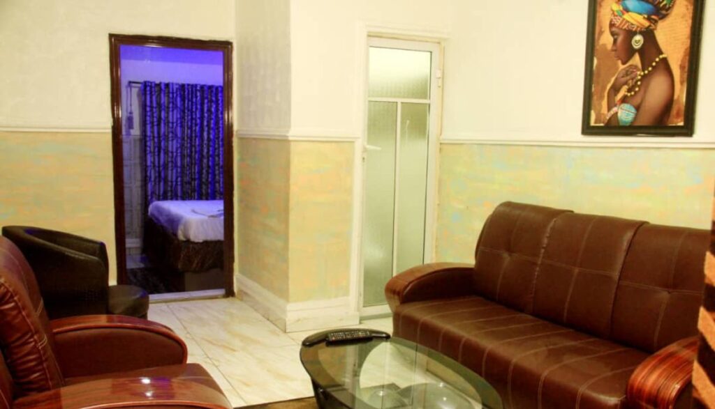 Luxurious Suites and Stylish Rooms at Famous Suites Owerri