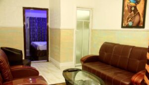 Luxurious Suites and Stylish Rooms at Famous Suites Owerri